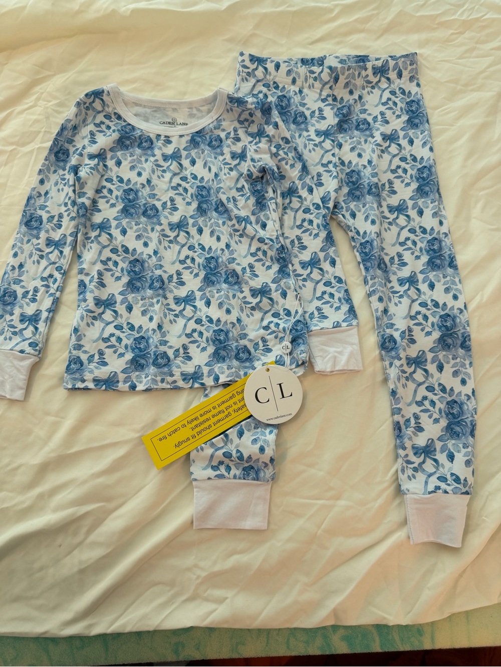 NWT Caden Lane Blue Floral Pajamas